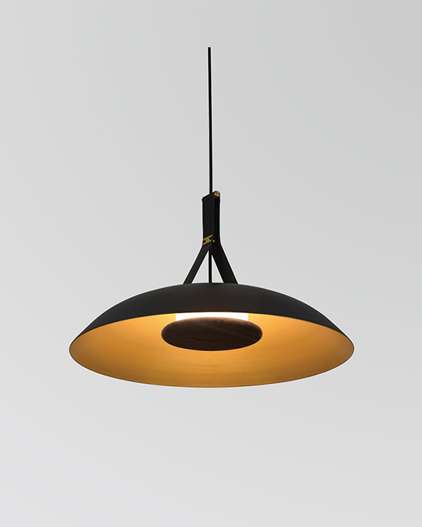 Hanging pendant light